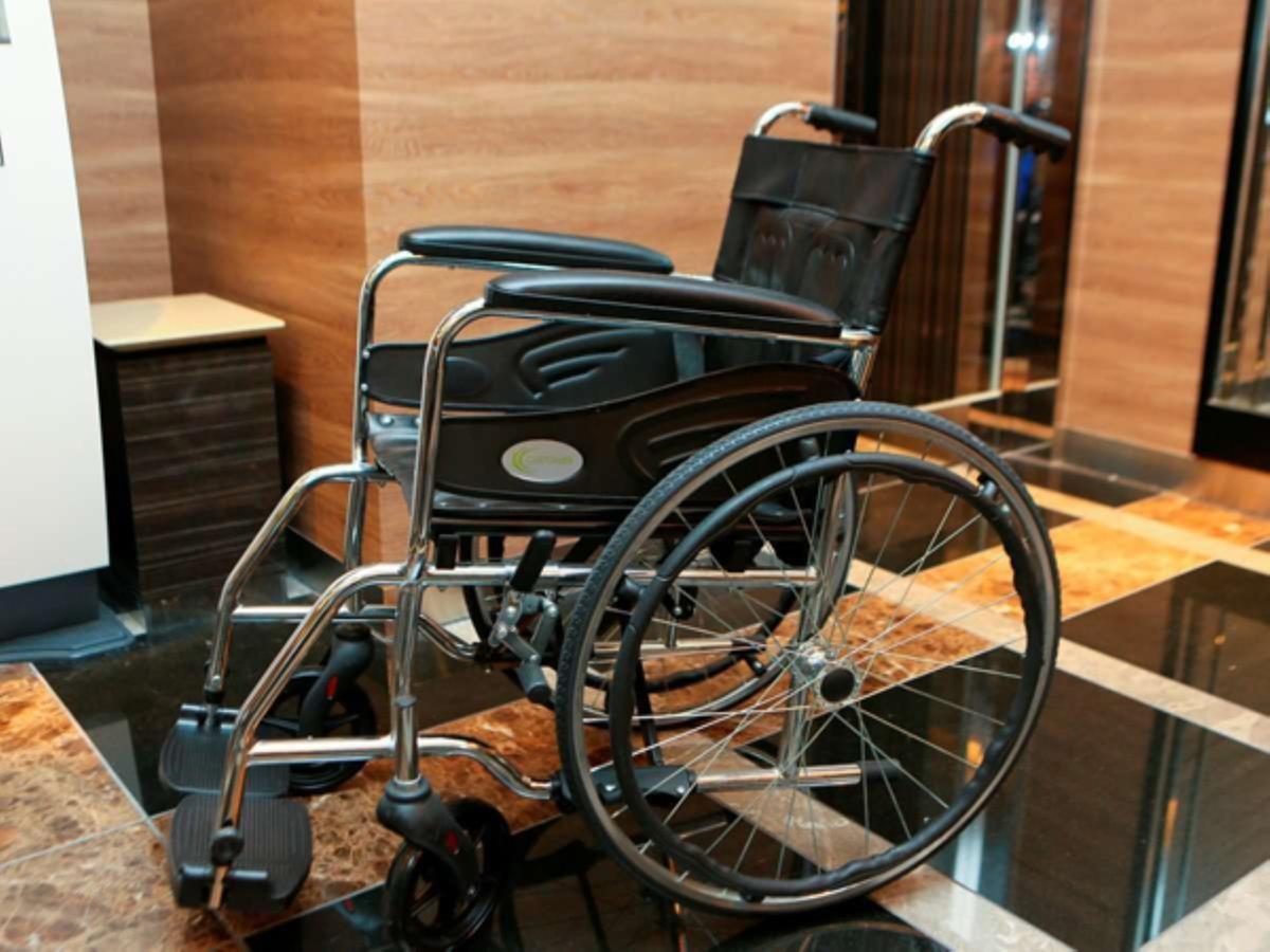 Apa Hotel Tonami Ekimae Buitenkant foto